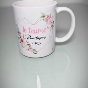 Mug personnalisé - Cœur fleuri d’amour